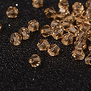 Стеклянные бсуины G22QS172